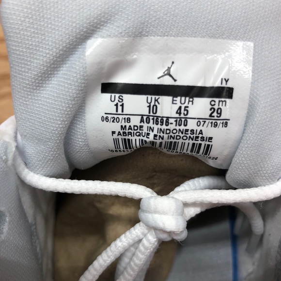 Jordan Team Elite 2 Low Men’s Basketball Shoes - Picture 13 of 14